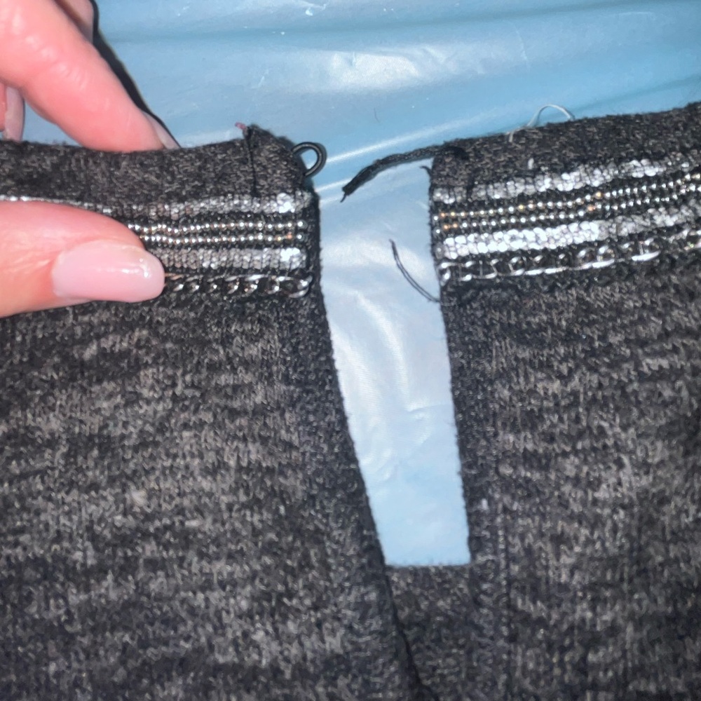 Cold Shoulder Sweater Top - Picture 5 of 6